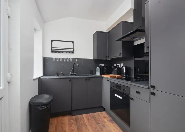 Victoria House * Leeds (West Yorkshire)